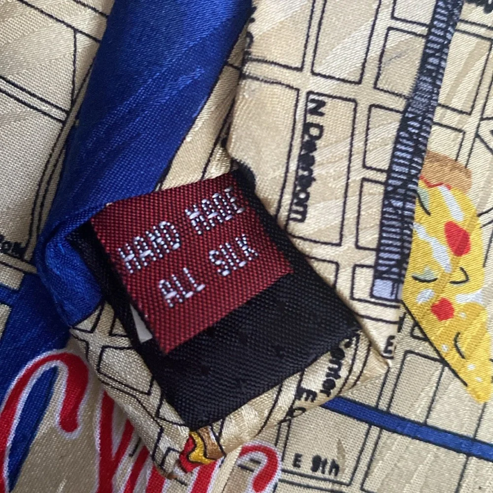 Museum Artifacts Chicago Map Novelty Necktie Silk Landmarks Pizza Hotdog Tie